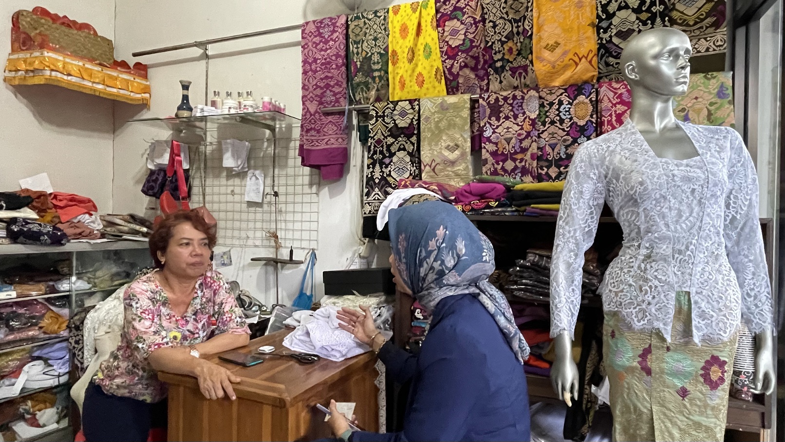 Inspirasi Keberlanjutan: UMKM di Bali Beranjak ke Kendaraan Listrik dengan Dukungan Pembiayaan BRI Finance